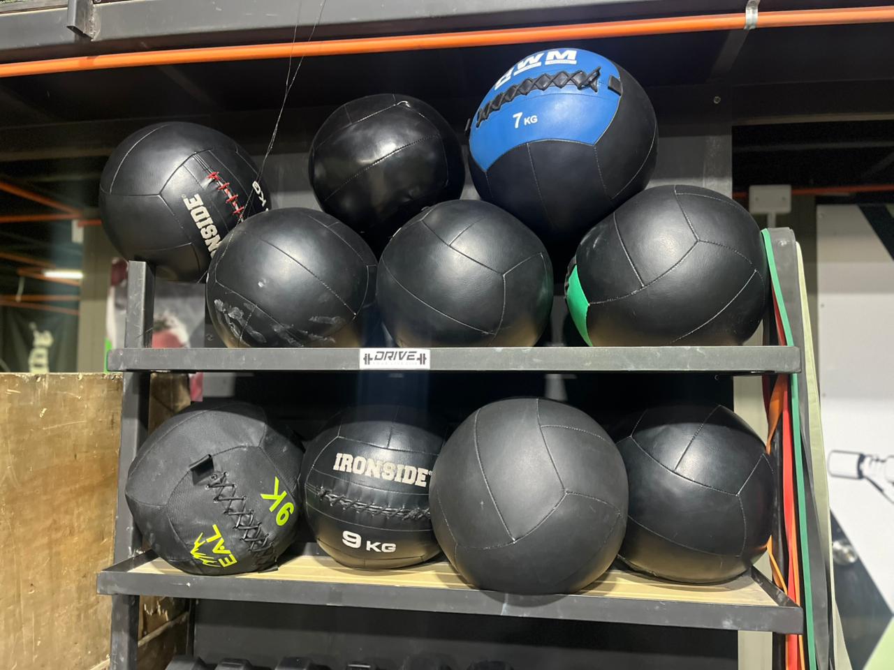 Wallballs